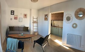 Superbe Appartement Avec Parking Gratuit Sur Place